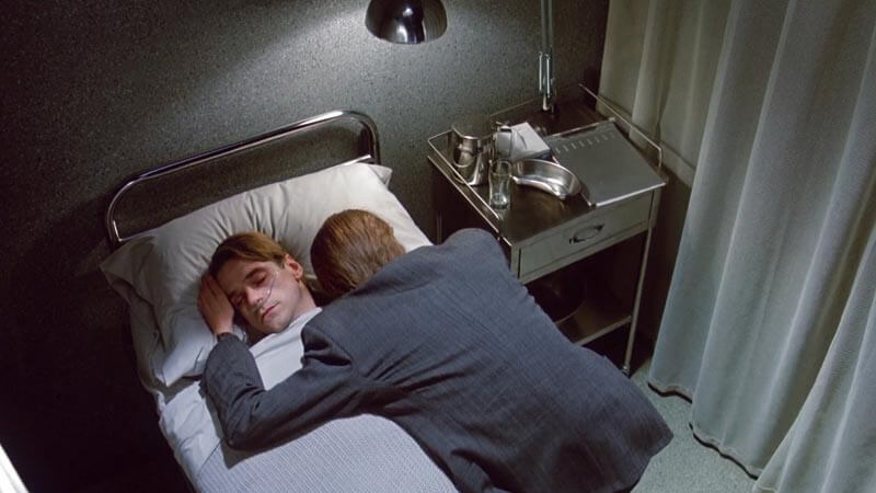 faux semblants image.jpeg